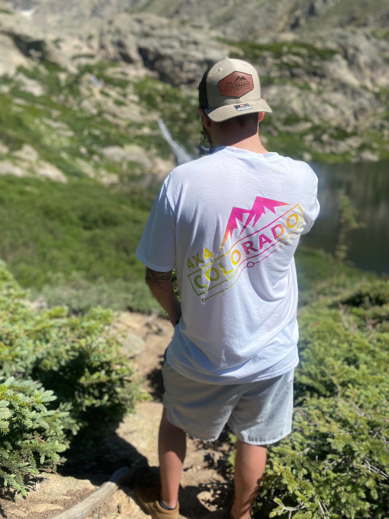 CAMP & TRAIL CLOTHING